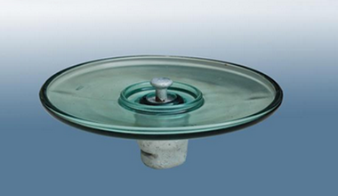 Aerodynamic disk suspension glass insulator